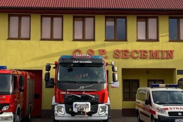 Gminne zawody sportowo-pożarnicze w Seceminie: OSP Czaryż na najwyższym stopniu podium