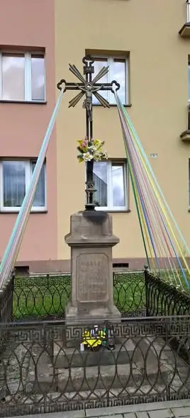 132 lata temu Włoszczowa stanęła przeciw cholerze. Historia krzyży wotywnych