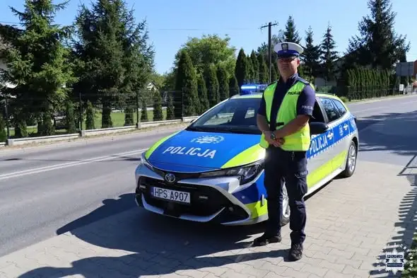 Otwarcie Centrum Kultury w Olesznie im. sierż. sztab. Michaela Ollisa – policja czuwała nad bezpieczeństwem