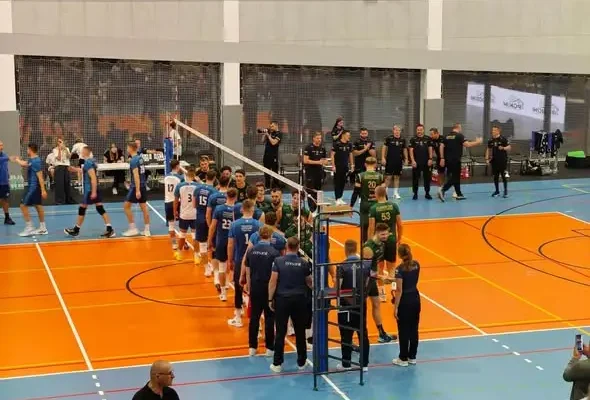Siatkarskie emocje w Powiatowej Hali Sportowej we Włoszczowie