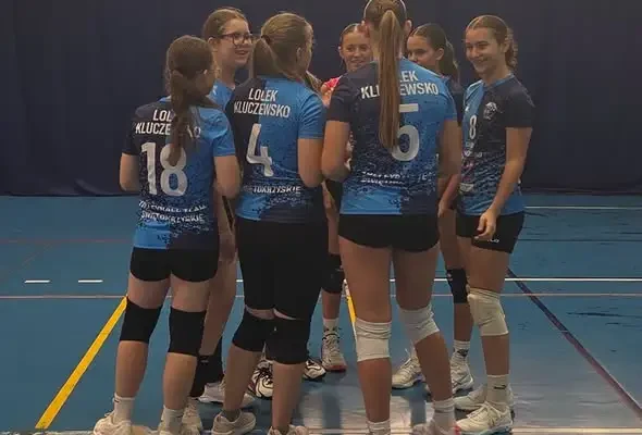 IV miejsce młodziczek UKS Lolek Kluczewsko we Włoszczowie