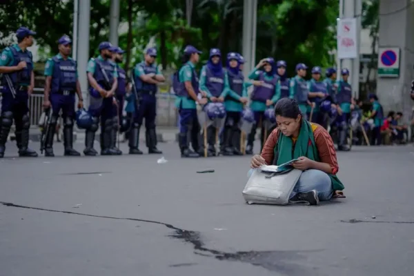 Włoszczowscy policjanci włączyli się w Narodowe Czytanie „Dziadów”