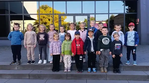 Przedszkolaki z Kluczewska odkrywały polskie baśnie we Włoszczowie